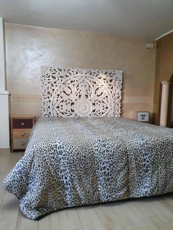 Bed And Breakfast Da "Cenzino" Crispiano Exterior foto